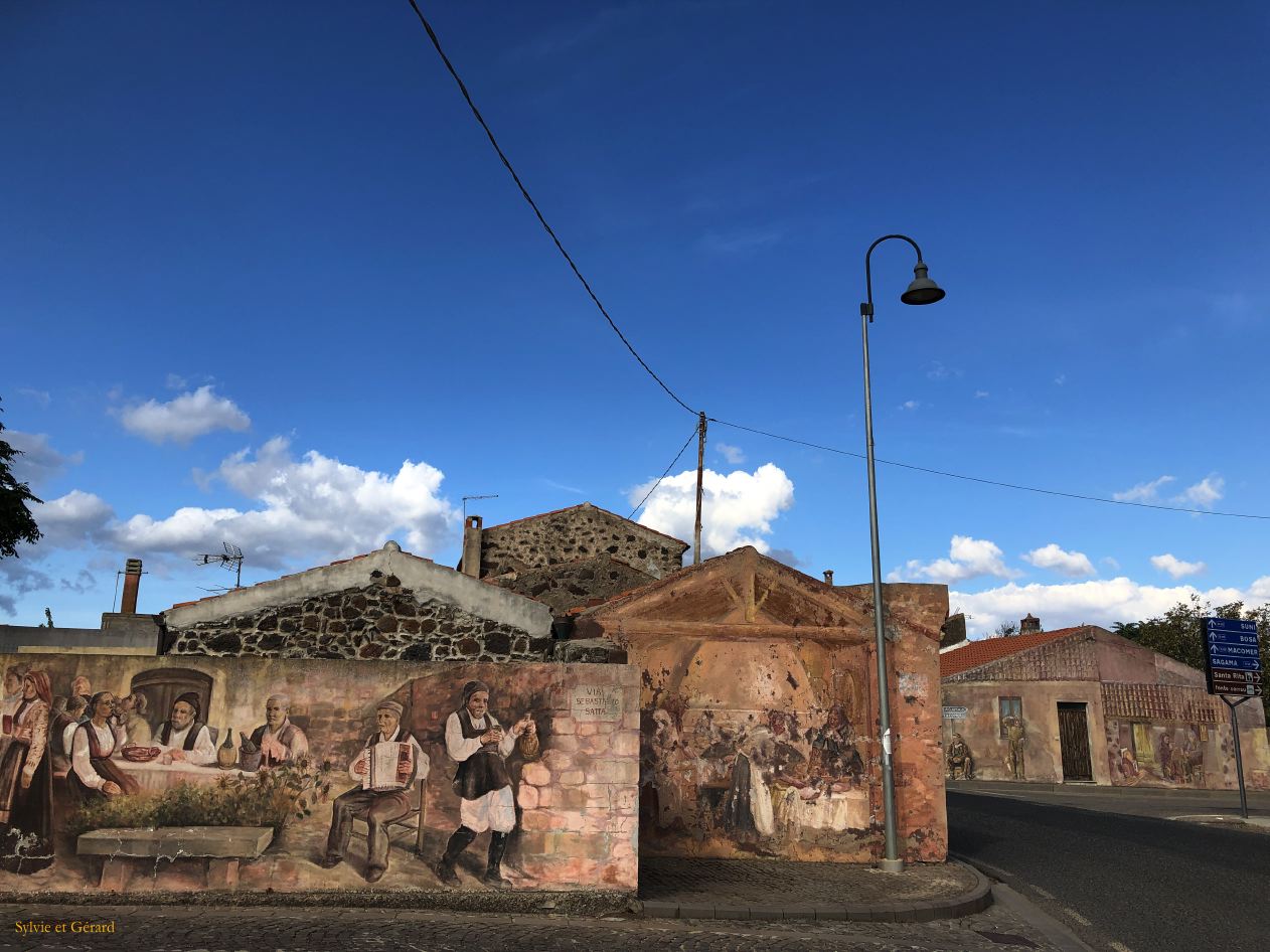 23    Tinnura les murales IMG_6405