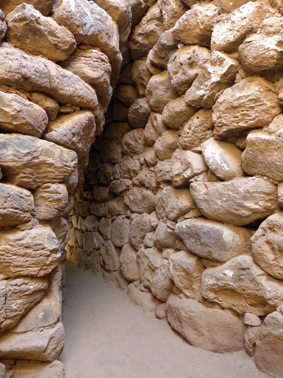 30 Abbasanta nuraghe Losa  4 P1270845