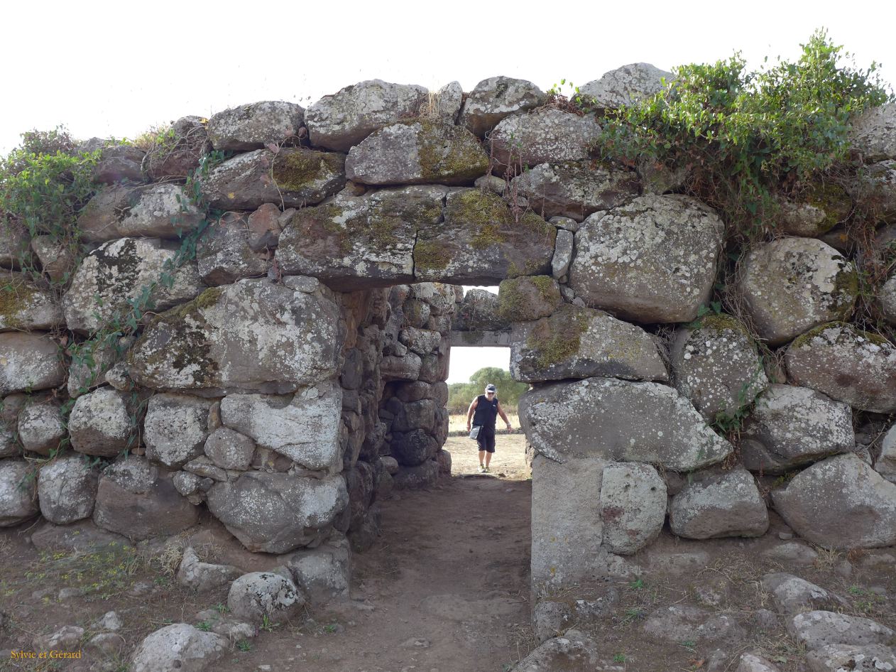 30 Abbasanta nuraghe Losa  6 P1270860