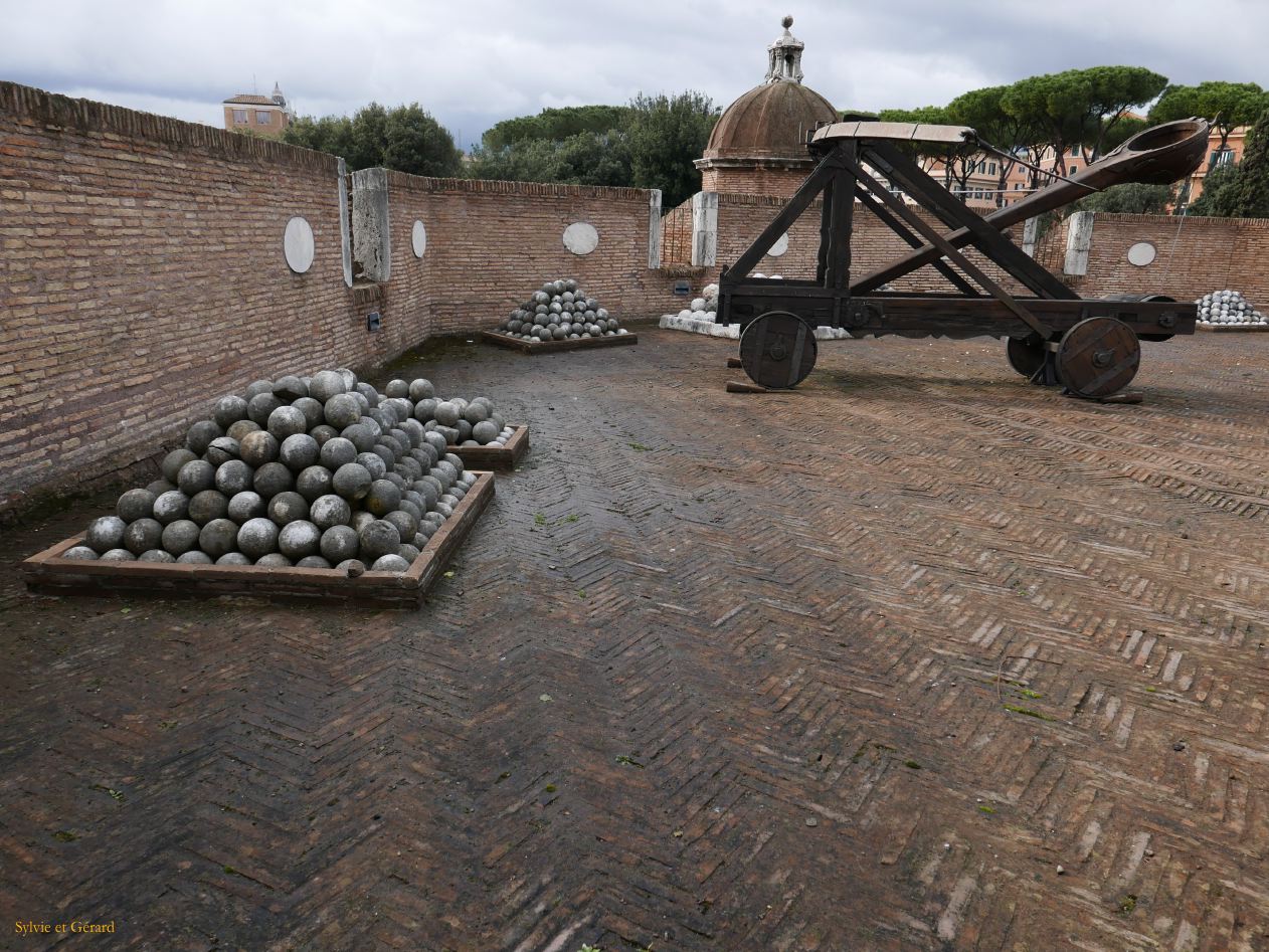 Castel San Angelo 4 boulets 