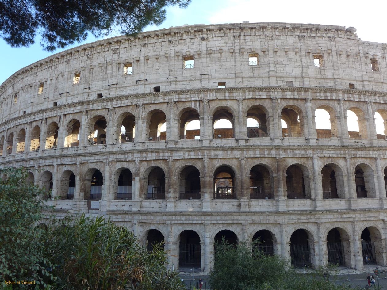 Colisée de jour 1 