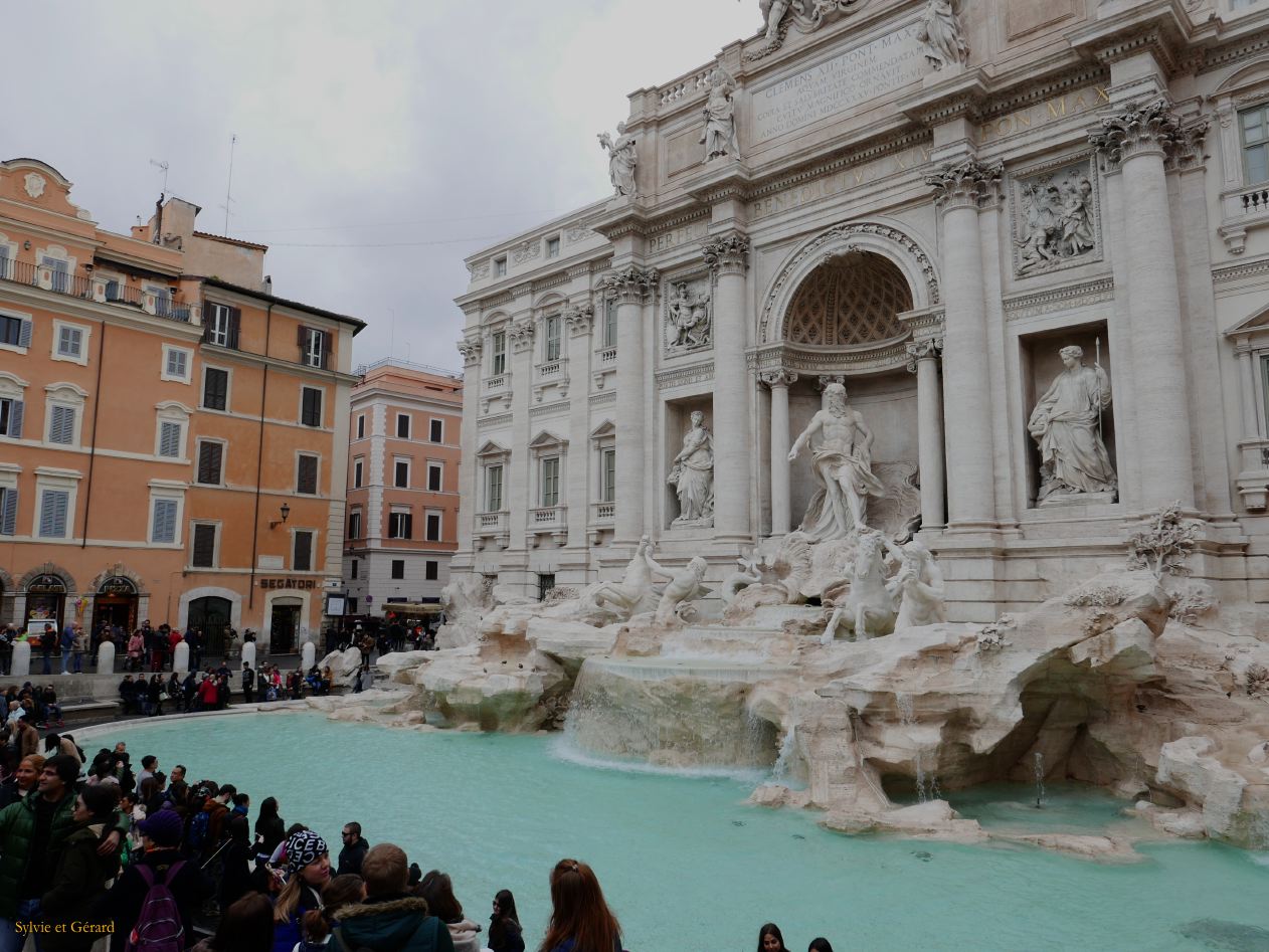 Fontana di Trévi 2