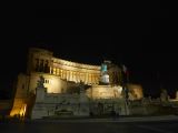 Il Vittoriano monument à Victor Emmanuel II 2 de nuit 