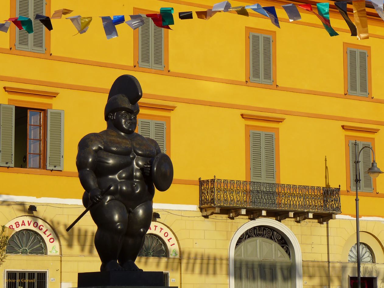 Pietrasanta 09 Botero