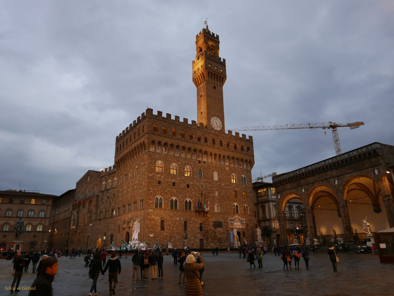 Florence 10 Piazza della Signora