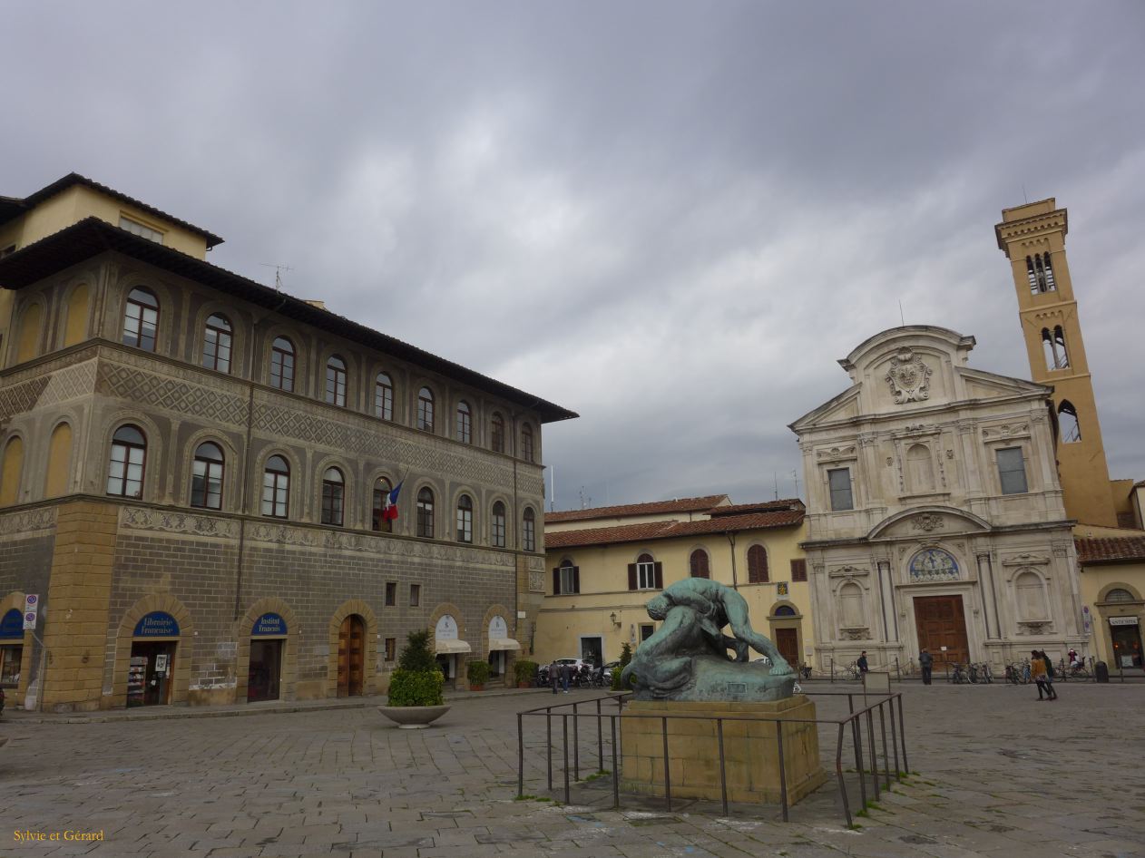 Florence 41 Piazza d'Ognissanti