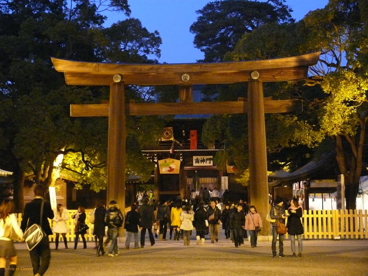 0232 TOKYO Temple Meiji Jingu