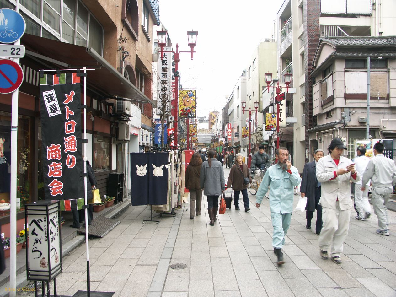 0257 TOKYO Temple Senso Ji quartier Asakusa.