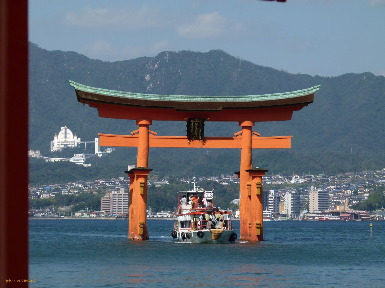 C Chûgoku 032 Miyajima le Grand Tori 