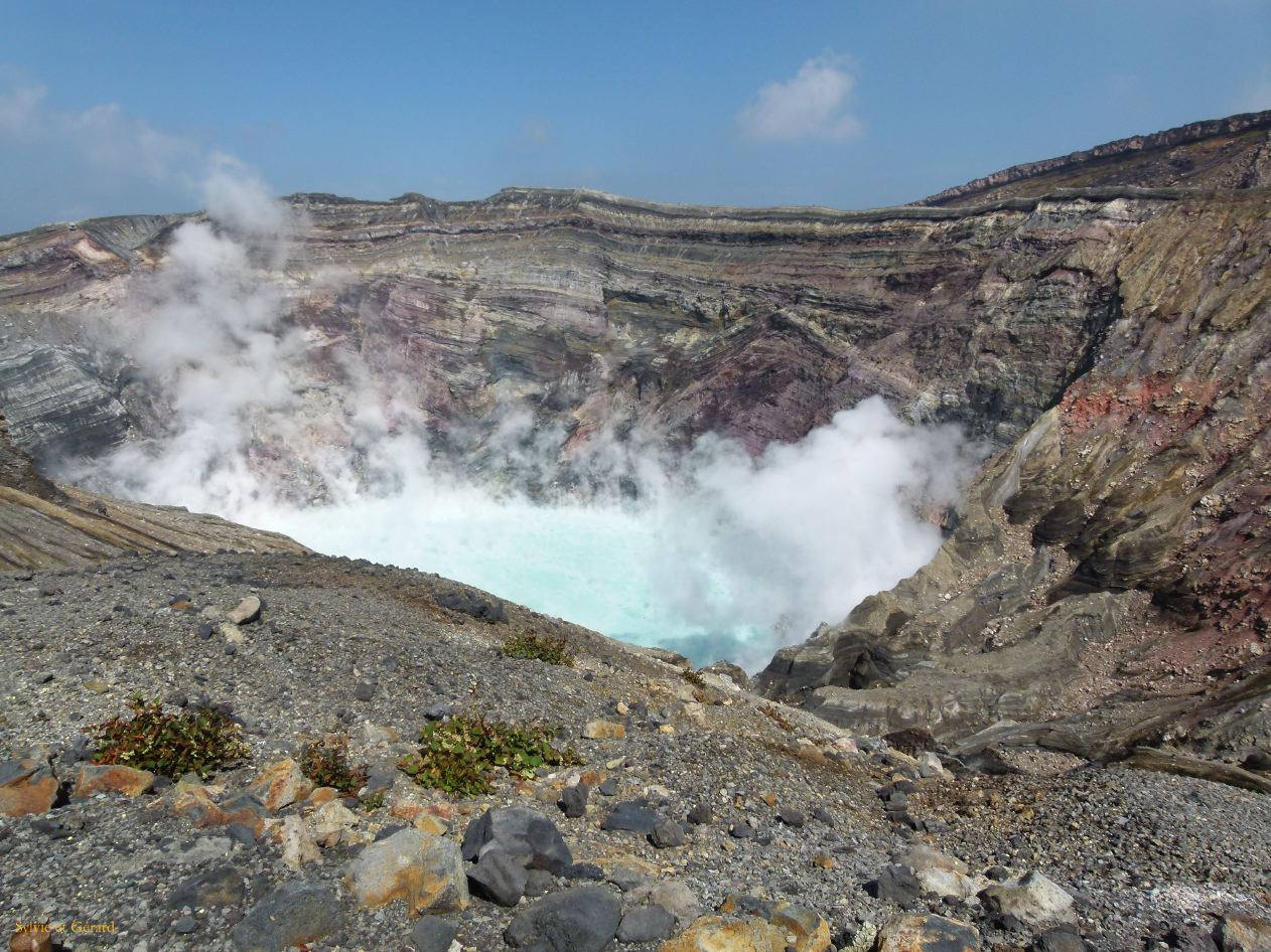D Kyûshû 063 Aso le cratère