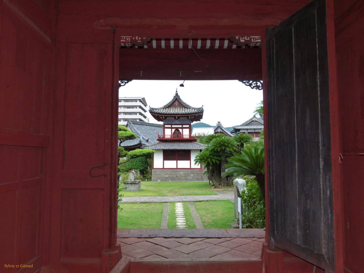 D Kyûshû 120 Nagasaki Teramachi dôri - temple Kôfuku-ji 