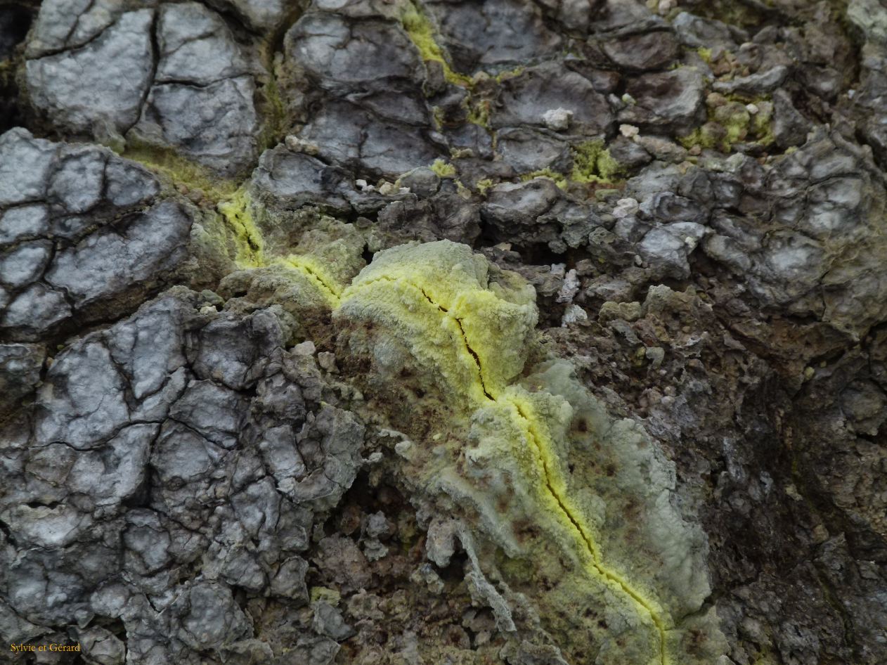 E Hokkaido 047 Kawayu Onsen Io-zan Parc Akan 