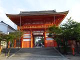 C Kyoto Gion 17 Yasaka Shrine P1020981