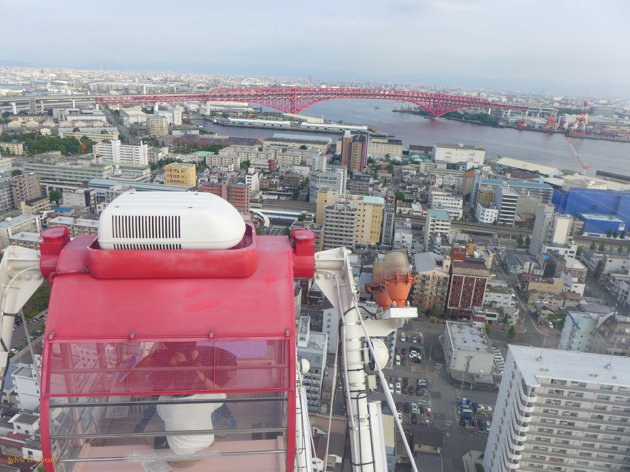 F Osaka vers l'Aquarium 9 à112m de haut