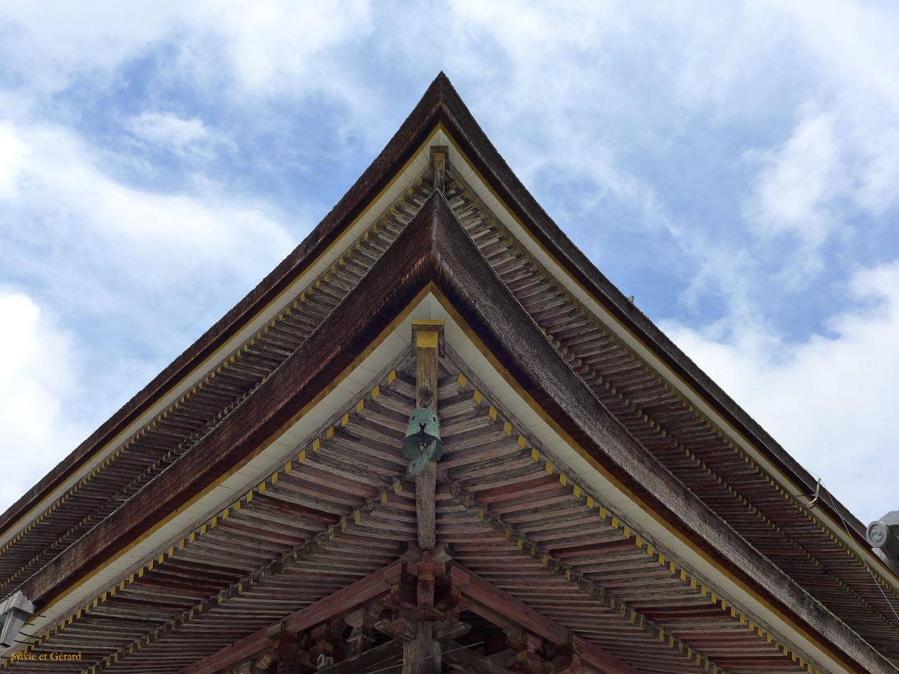 A Yoshino 4 le temple Kinpusen-ji croise les routes des pélerinages bouddhistes