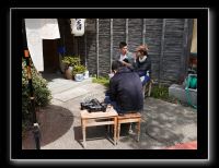 069 Kyoto chemin de la philosophie le repos du photographe