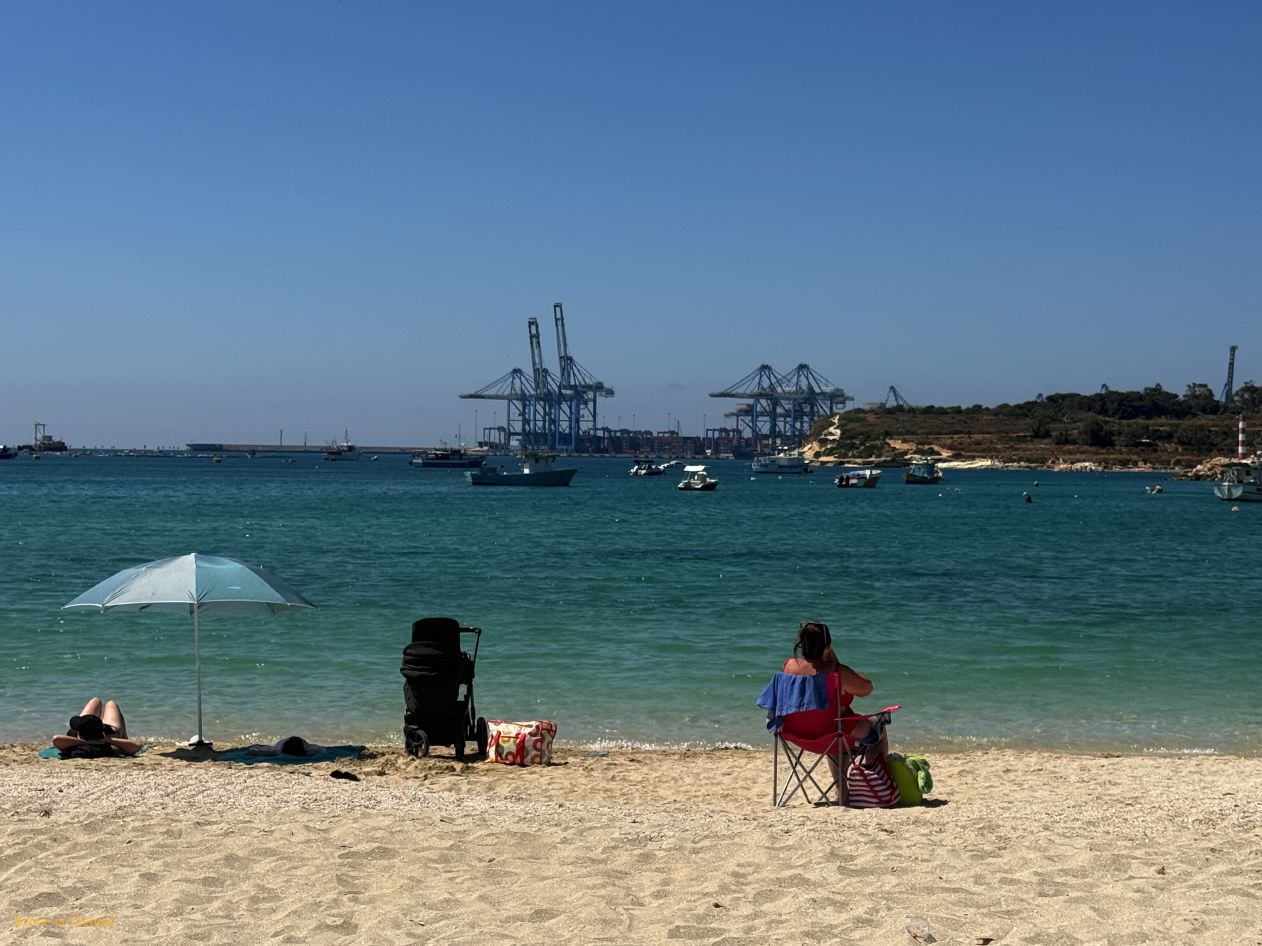 120 Marsaxlokk la plage IMG_1867