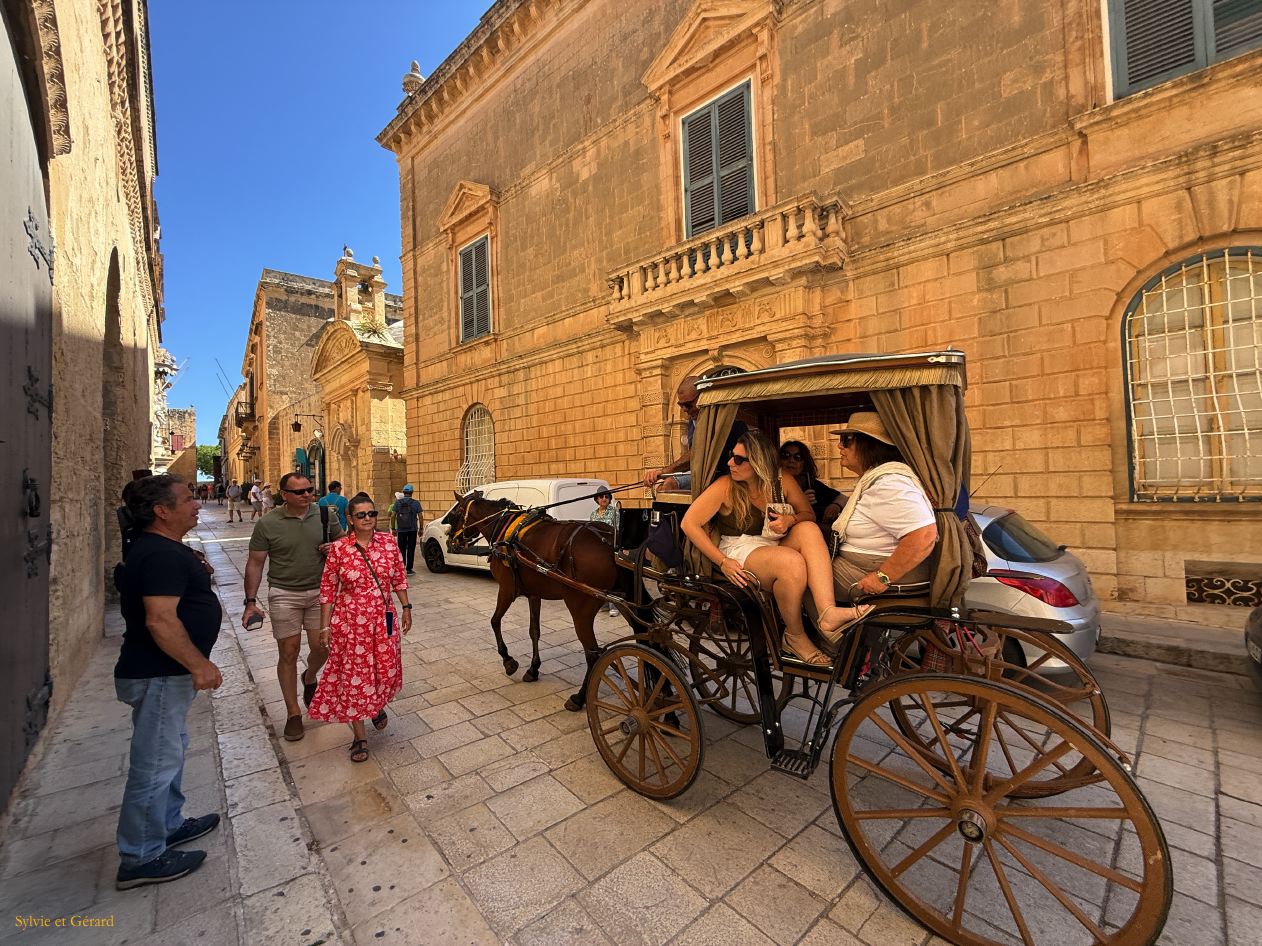 132 Mdina rue Villegaignon IMG_4070