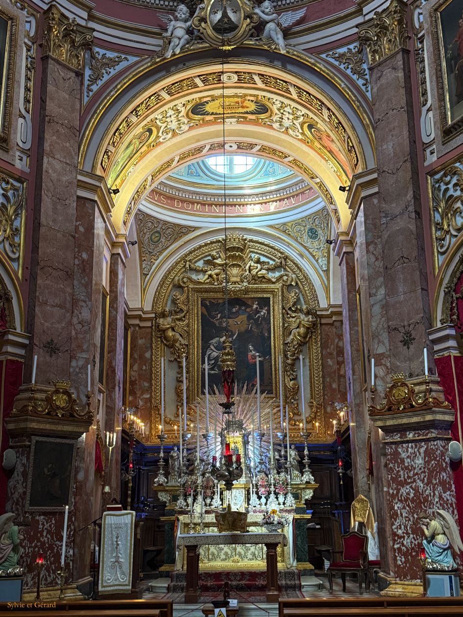 135 Mdina église des Carmélites IMG_1489