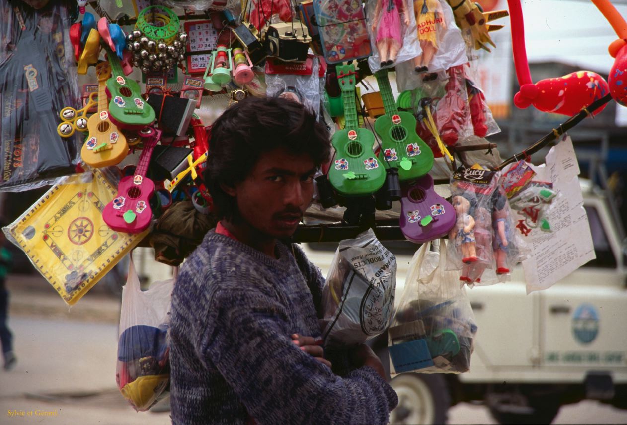 Katmandou quartier Thamel Nepal 1993-108