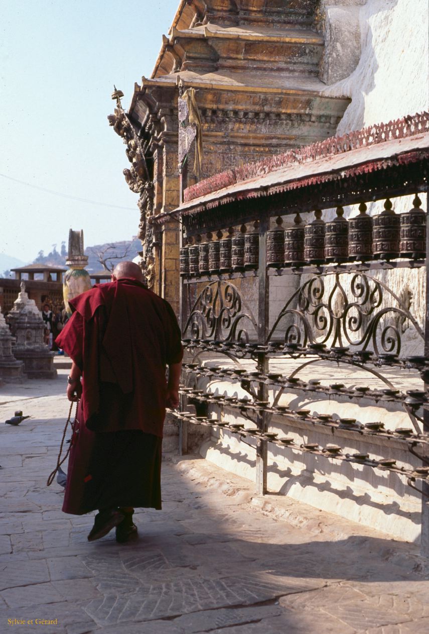 Katmandou Swayambunath ou temple des singes Nepal 1993-025