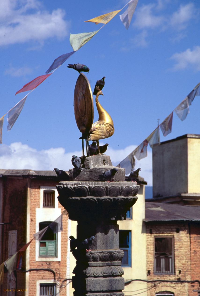 Katmandou Swayambunath ou temple des singes Nepal 1993-028