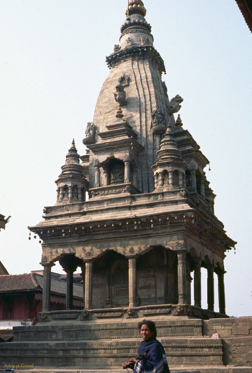 Patan Durbar square Nepal 1993-250