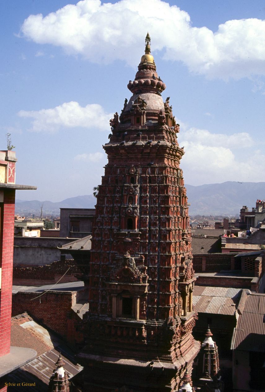 Patan temple au 1000 Bouddhas Nepal 1993-226
