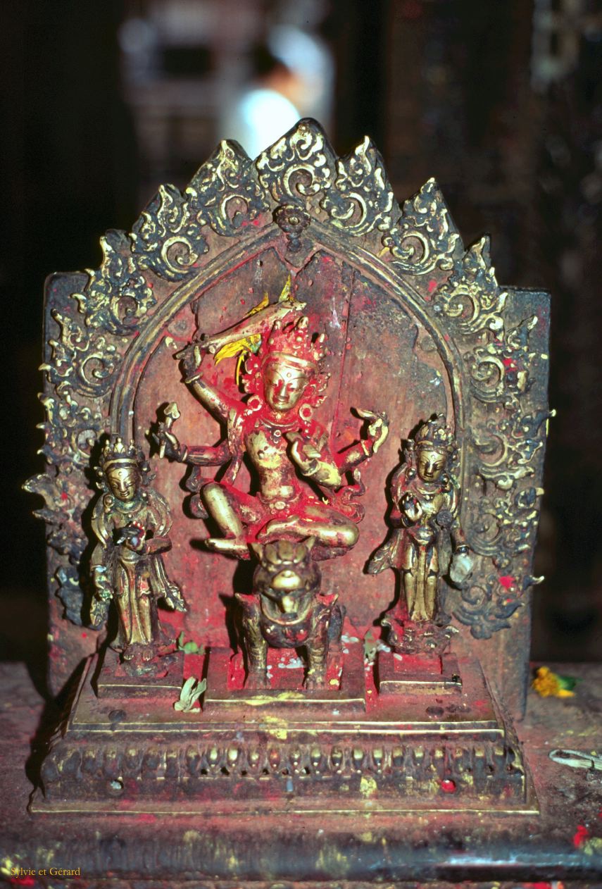 Patan temple d'or Nepal 1993-241