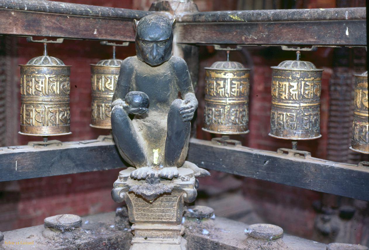 Patan temple d'or Nepal 1993-244