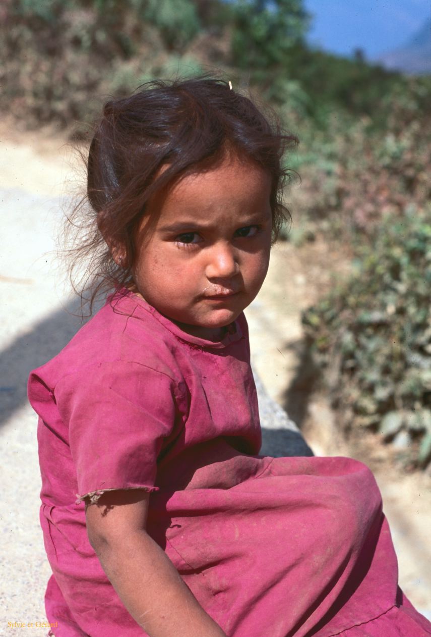 Pokhara rencontre sur les chemins de randonnée Nepal 1993-117