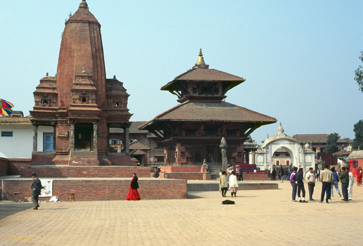 Bhaktapur temple de Shiva place Durbar Nepal 1993-197