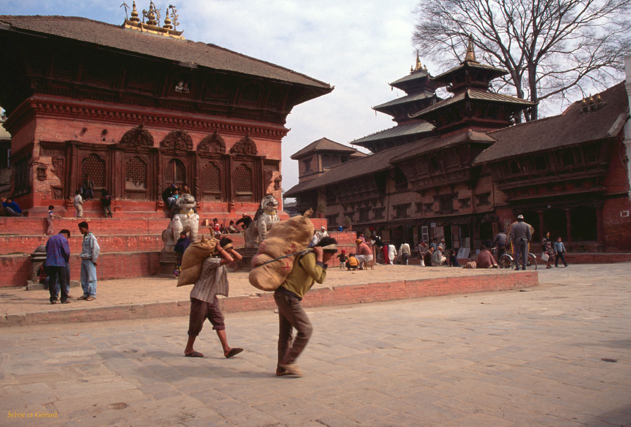 Katmandou place du Durbâr Nepal 1993-006