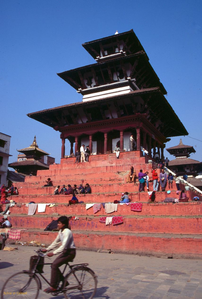 Katmandou place du Durbâr Nepal 1993-007