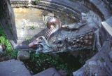Bhaktapur fontaine antique Nepal 1993-203