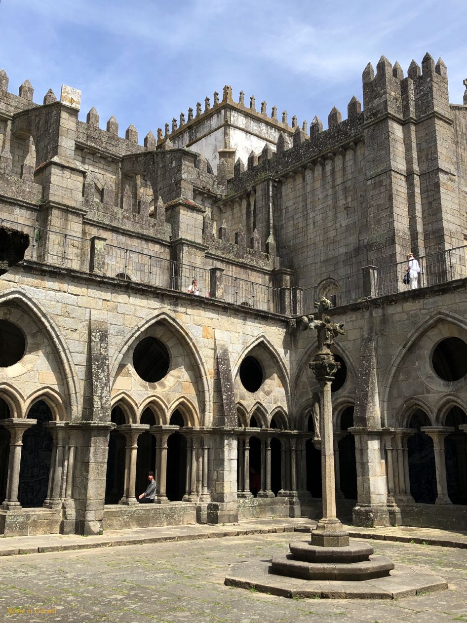 009 Porto Ribeira la Sé cathédrale le cloître  IMG_7015