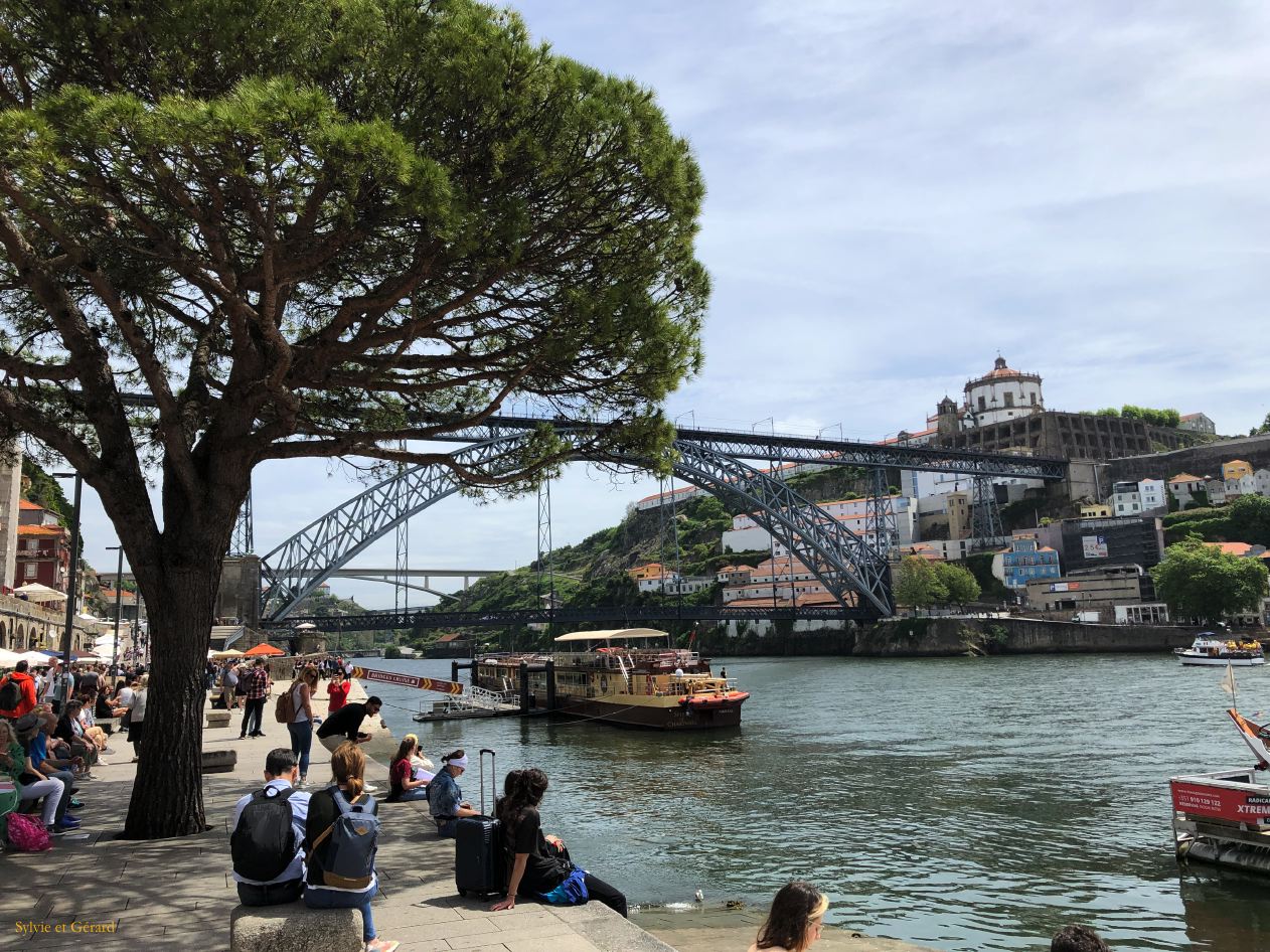 001 Porto Ribeira - cais de Ribeira vue sur le Ponte Luis I   IMG_6972