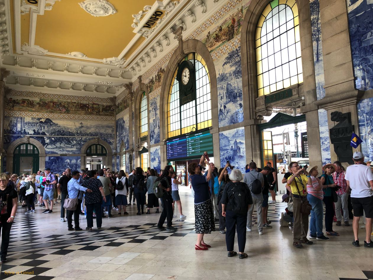 056 Porto Ribeira gare de Sao Bento mosaiques  IMG_6959