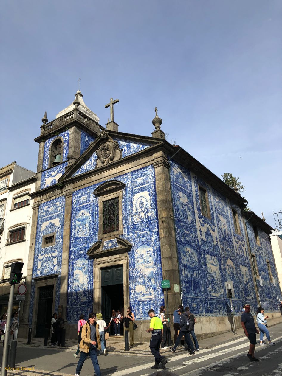 061 Porto Bolhao capela das almas et rua Santa Caterina  IMG_7047