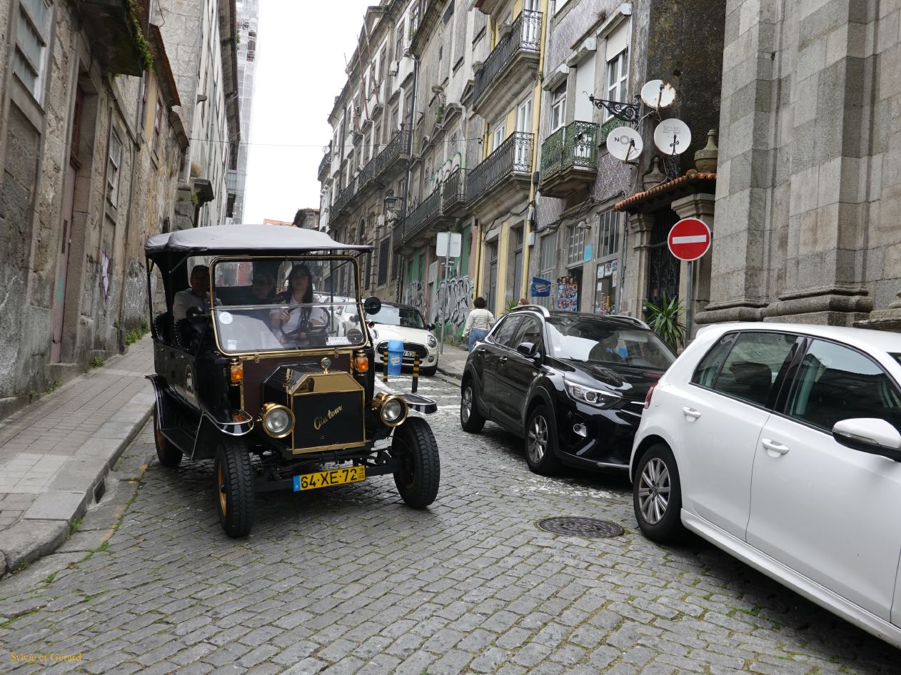 081 Porto de Clerigos au Douro DSC09718
