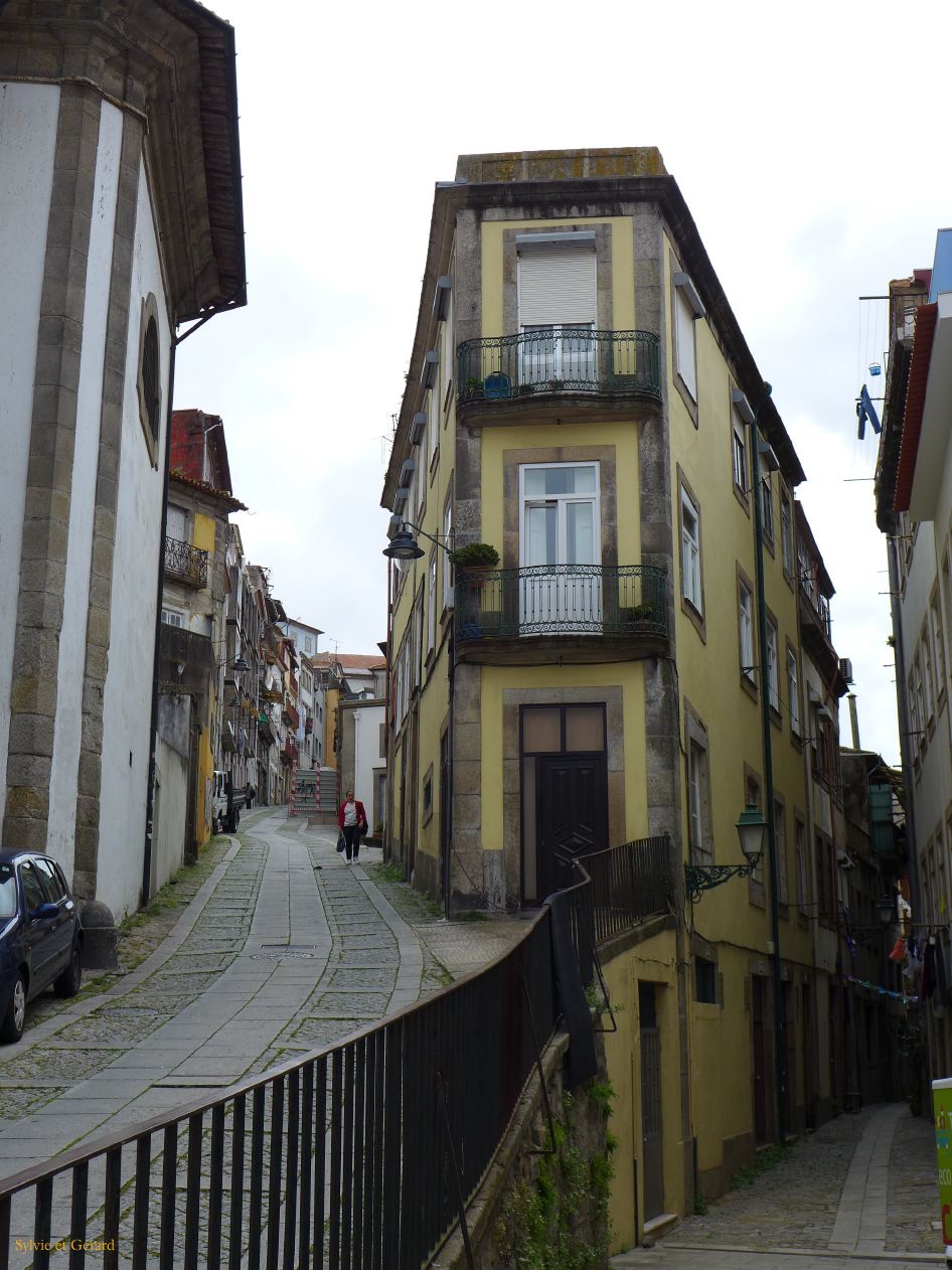 083 Porto de Clerigos au Douro  P1380255