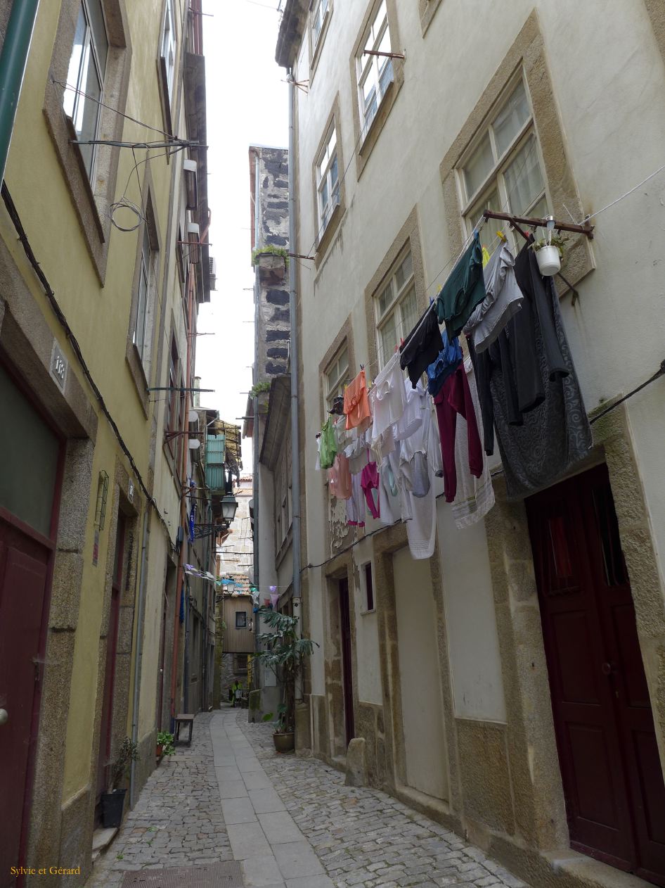 084 Porto de Clerigos au Douro  P1380257