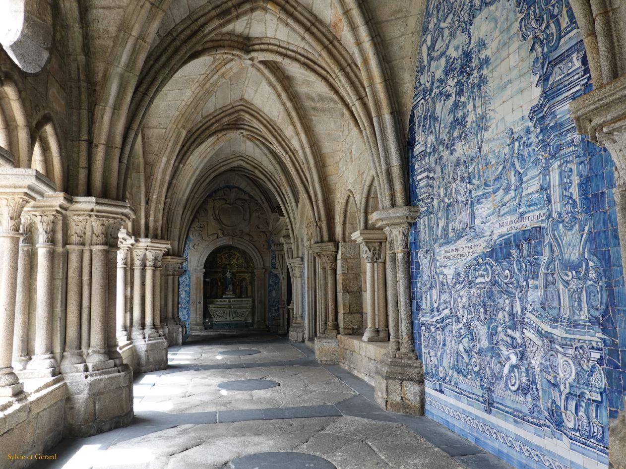 008 Porto Ribeira la Sé cathédrale le cloître  DSC09419