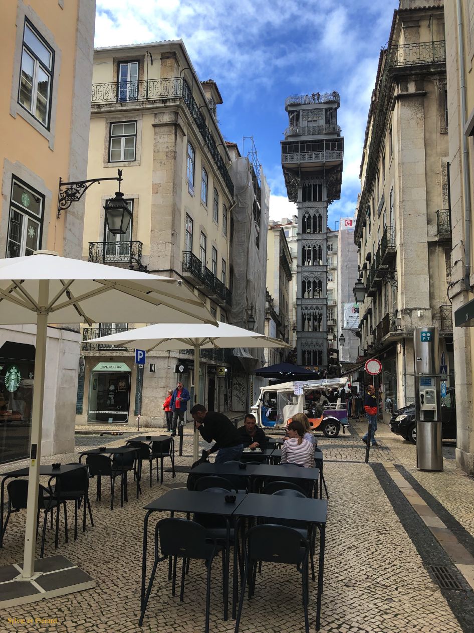 29 Lisbonne Elevator de Santa Justa 