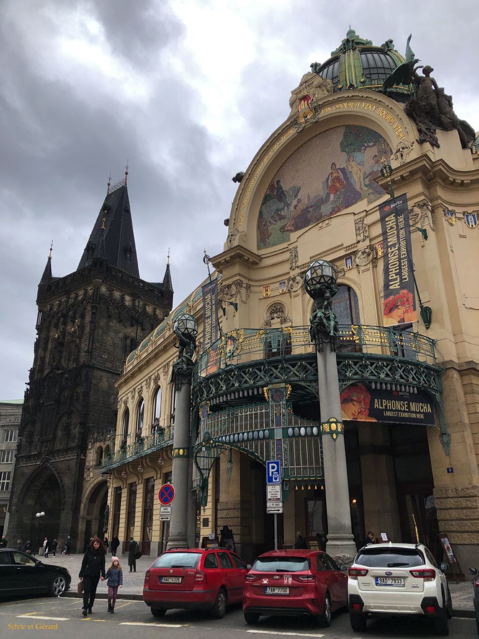 023 Prague Vieille Ville la Maison Municipale 