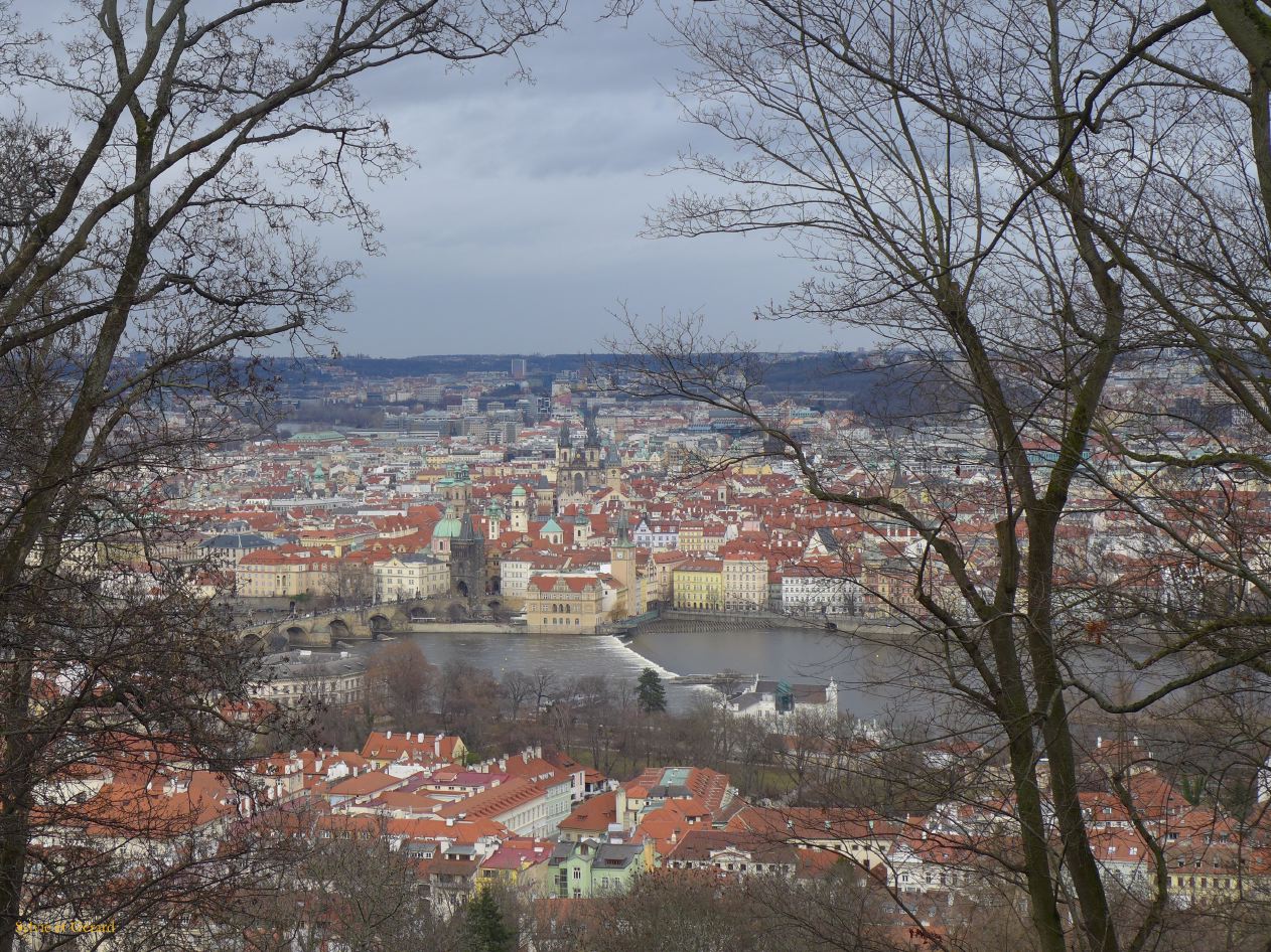 048 Prague Mala Strana la colline de Petrin le funiculaire 