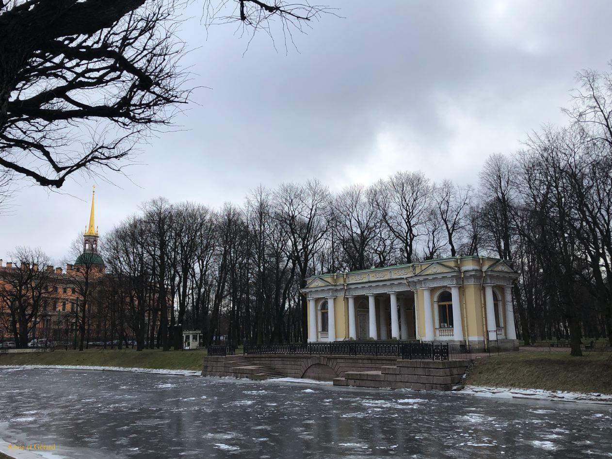 102 Saint Pétersbourg jardin et palais Mikhailovsky ( St Michel ) 