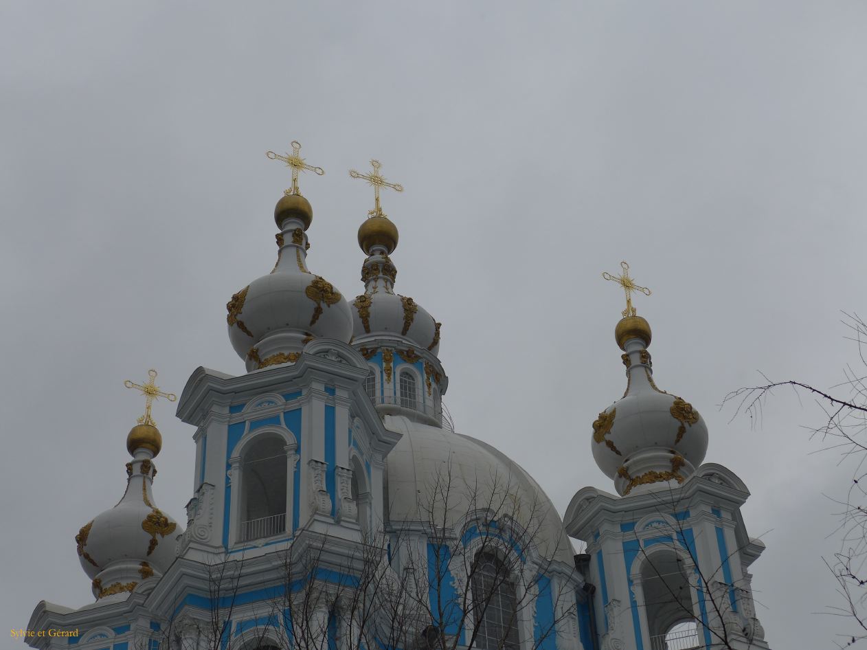 105 Saint Pétersbourg la cathédrale Smolny oeuvre de l'architecte Rastrelli 