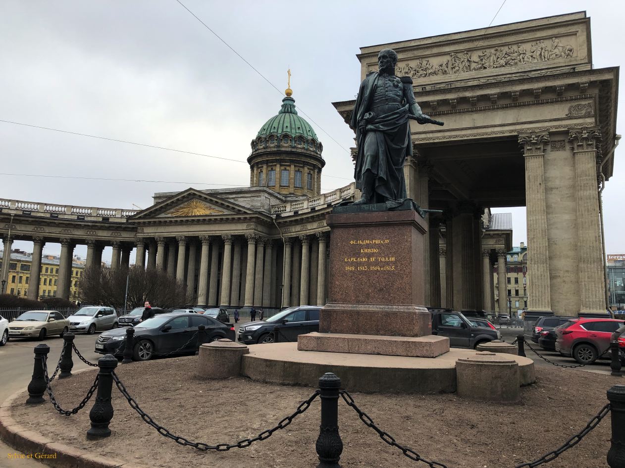 114 Saint Pétersbourg Nevsky pr la Cathédrale de Kazan  