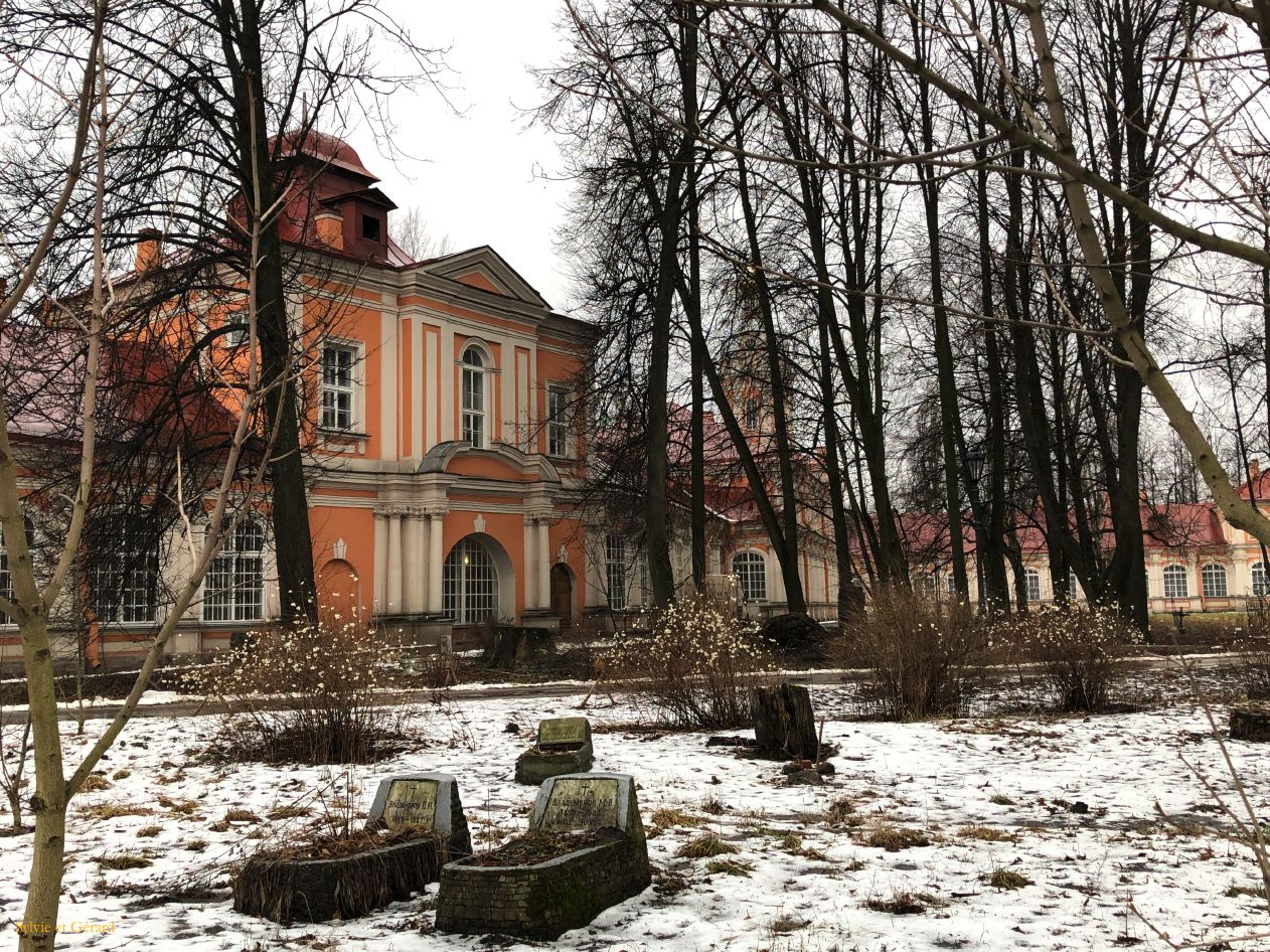 120 Saint Pétersbourg la Laure Alexandre Nevsky fondée en 1710 par Pierre le Grand 